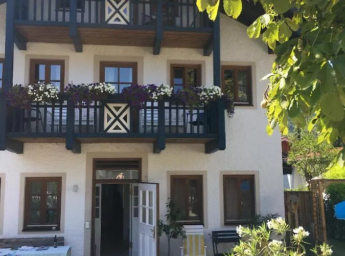 شقة Haus Alpenrose *